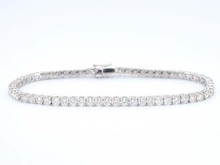 Witgouden armband vol met briljant geslepen diamanten 6.00 carat