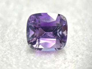 Edelsteen – 11.35 carat paarse natuurlijke amethist