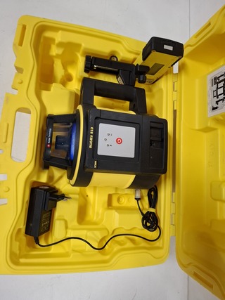Roterende laser zelfstellend horizontaal Leica, Rugby 810, bouwjaar 2