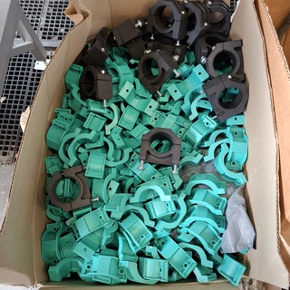 Partij o.a. buisklem- en installatiemateriaal