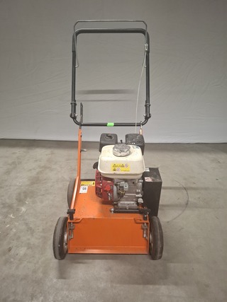 Verticuteermachine – 400mm – benzine Eliet, E 401 Petrol, bouwjaar 201