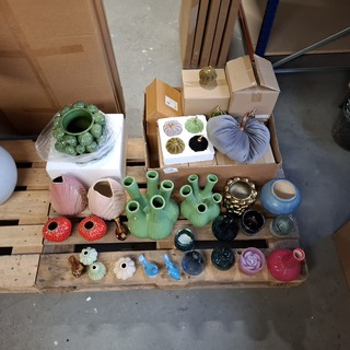 Ca. 39x Vaas en decoratie, Dutz Van Roon