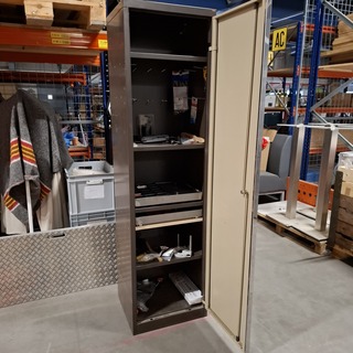 Magazijnkast met inhoud gereedschap, Bruin