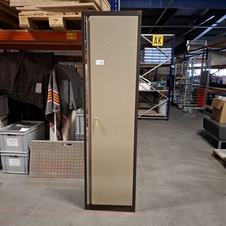 Magazijnkast met inhoud gereedschap, Bruin