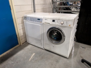 Wasmachine en warmtepompdroger, Miele, W2521 en T8957WP, wit/grijs