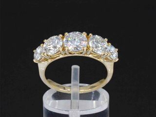 Gouden ring met 2.90 carat briljanten