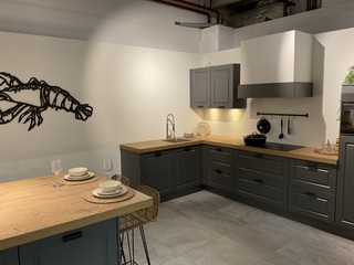 Keuken met inbouwapparatuur Burger, Mara