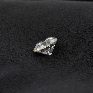 5.01 karaat diamant (gecertificeerd)