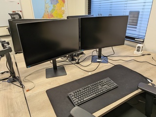 2x Beeldscherm full HD Samsung, S27D800UAU