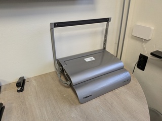 Ponsbindmachine Fellowes, Quasar+ 500