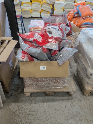 Ca. 30x zak à 400 stuks strips Rubi