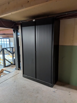 Werkplaatskast met inhoud