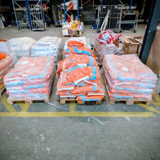 Ca. 75x zak à 25 kg poederlijm Coba, CTA 100