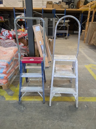 2x Werktrap, O.a. Altrex