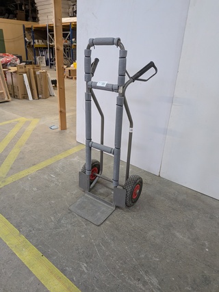 Steekwagen op luchtbanden