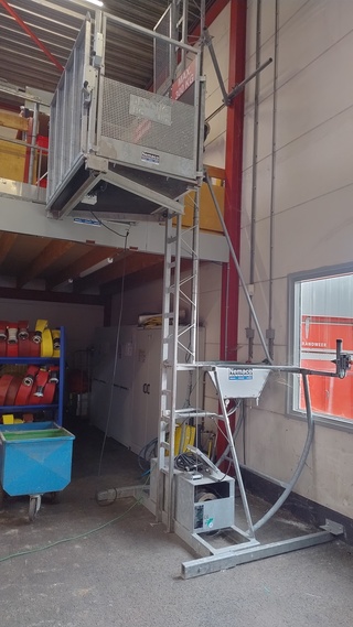 (Locatie Raalte) Kantelbare staaldraadlift, DE JONG, A32L, 2009