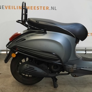 Snorscooter (sloop status), Piaggio, Vespa Sprint 4T, 2016