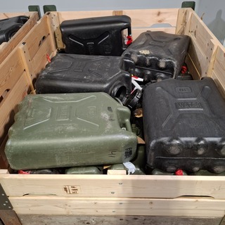 Partij jerrycans