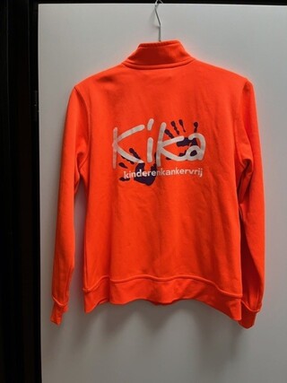 KiKa vest, gesigneerd door Joy Beune en Kjeld Nuis