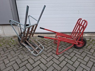 2x Steen kruiwagen op luchtbanden