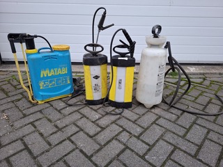 4x Diverse drukspuiten