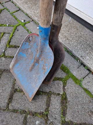 3x Schep waarvan 2x betonschep