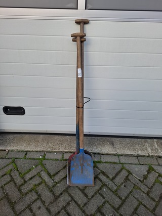 3x Schep waarvan 2x betonschep