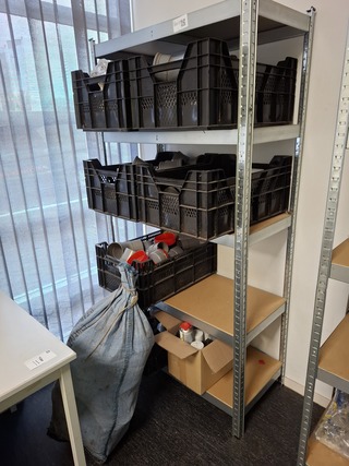 Stelling met o.a. PVC materiaal