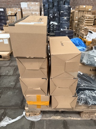 7x Schoenenrek Living Nine