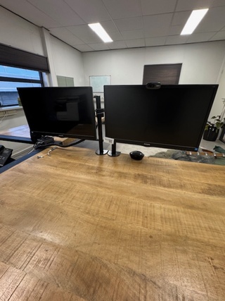 Monitorarm met 2 monitoren Philips, 243V, zwart
