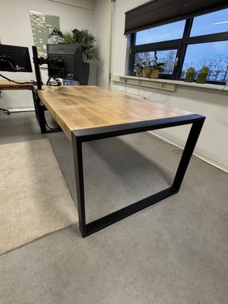 Eetkamertafel / bureautafel