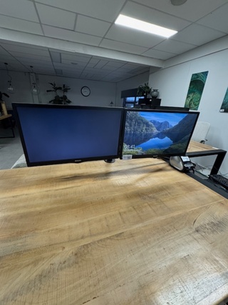 Monitorarm met 2 monitoren Philips, 243V, zwart