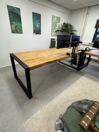 Eetkamertafel / bureautafel