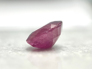 Edelsteen – 11.56 carat natuurlijke robijn