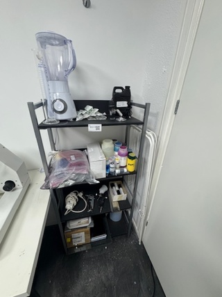 Wandrek met diverse voorraad