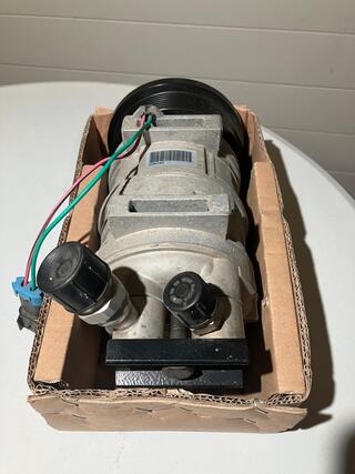 4x Airco compressoren , Que, Qp-21-1704, Grijs / Chroom