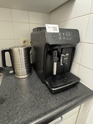 Koffiemachine en waterkoker Philips, 2200 serie, zwart