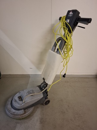 Reinigingsmachine Nilfisk, NNL 332