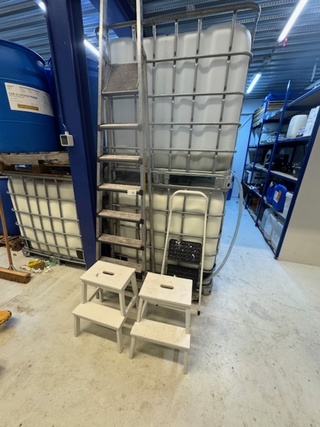 2x Uitzettrap en 2x opstapje