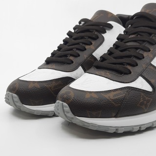 Paar schoenen, maat 7, Louis Vuitton, MS264