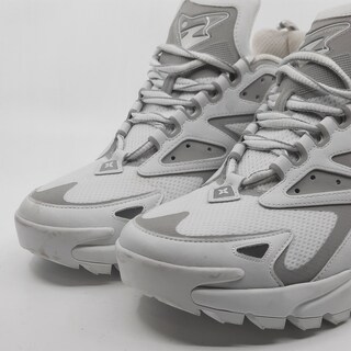 Paar sneakers, maat 8, Louis Vuitton, GO 0223