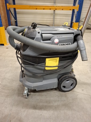 Bedrijfstofzuiger Karcher, NT 30/1 Tact L, bouwjaar 2020