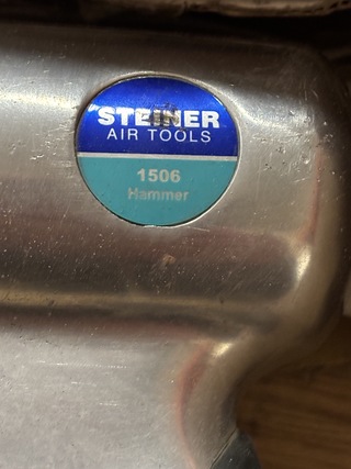 2x Hakhamer op lucht, Steiner, 1506