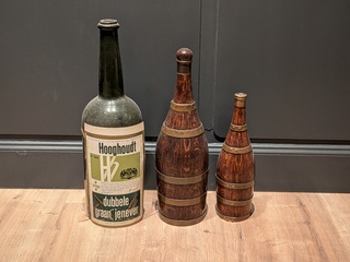 3x Hooghoudt memorabilia