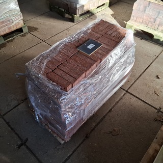 Ca. 200x Gevelsteen WF, Bezand Met Nerf