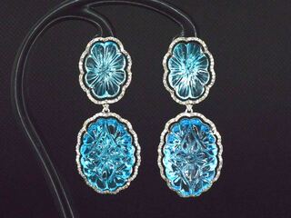 Bijzondere oorbellen met natuurlijke edelstenen en diamant