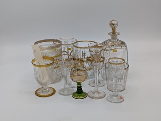Set divers glaswerk met vergulding, 19e eeuw