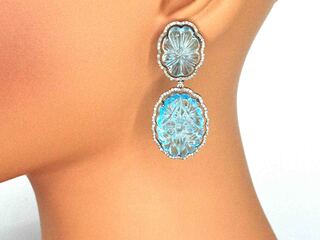 Bijzondere oorbellen met natuurlijke edelstenen en diamant