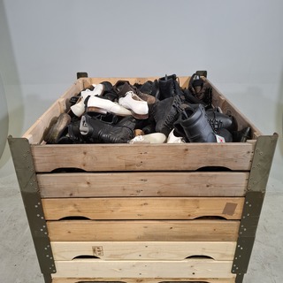 Partij diverse schoenen