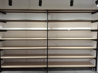 (Locatie Groningen) Winkel presentatiemeubel